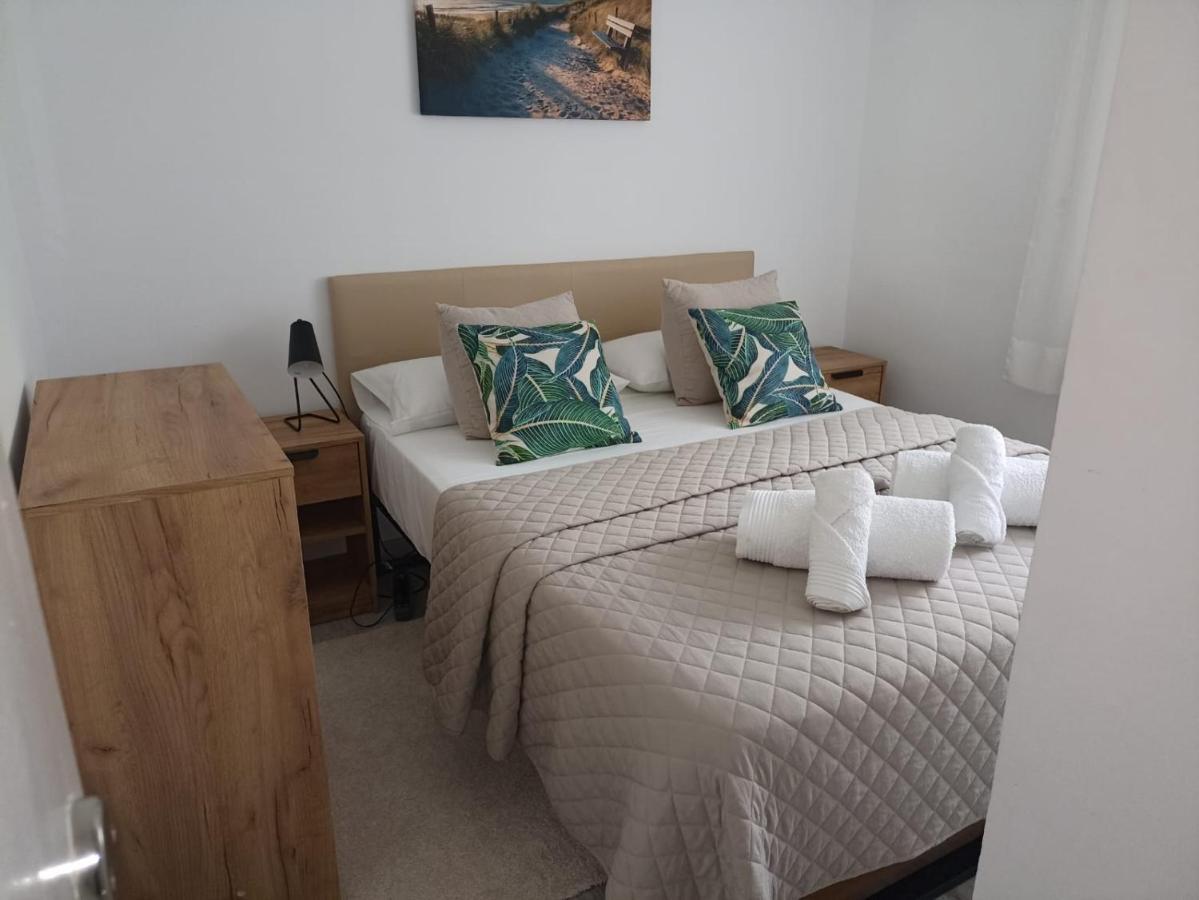 Apartamento Maya Relax Салоу Екстер'єр фото