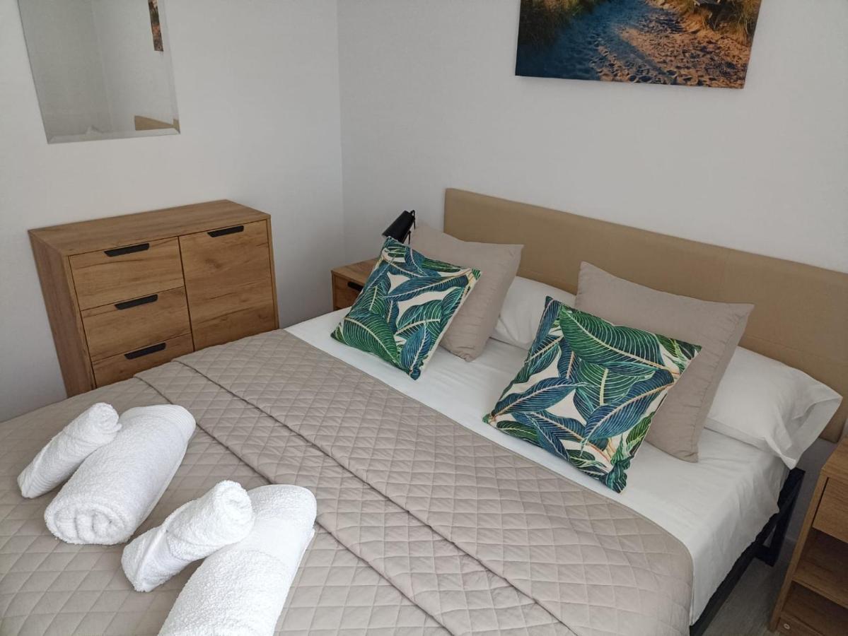 Apartamento Maya Relax Салоу Екстер'єр фото