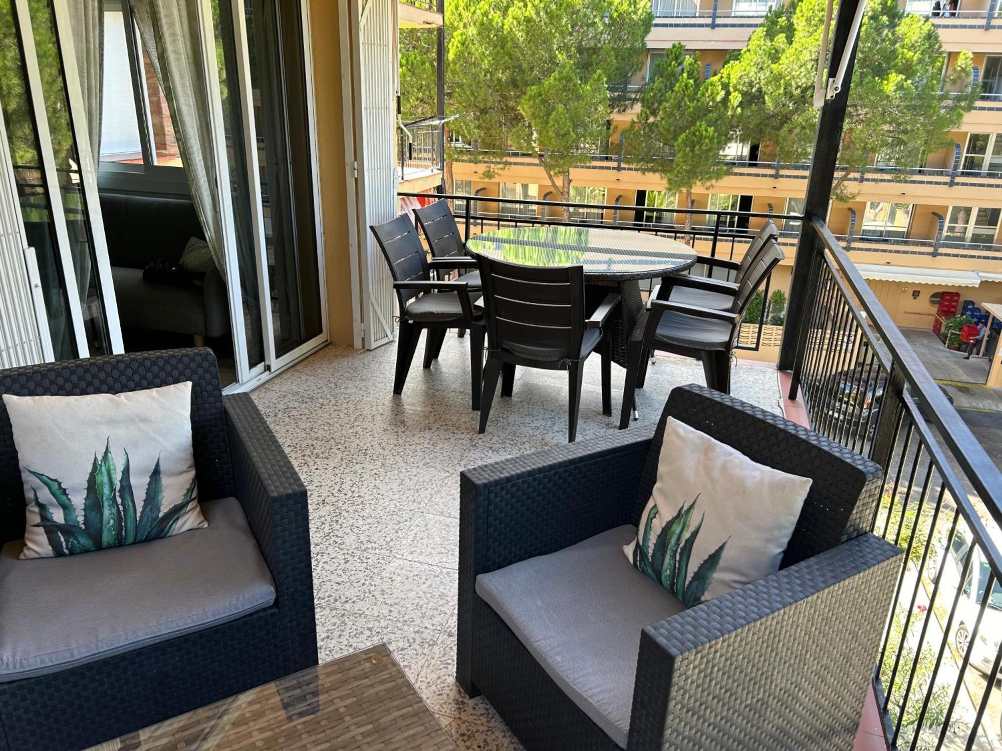 Apartamento Maya Relax Салоу Екстер'єр фото